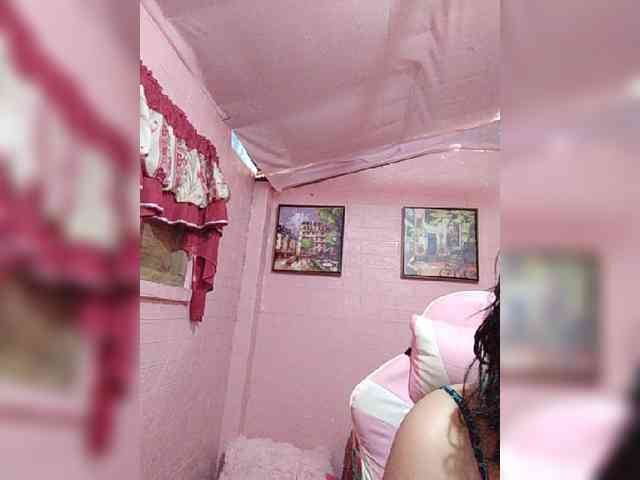 hornylittleprincess69 webcam