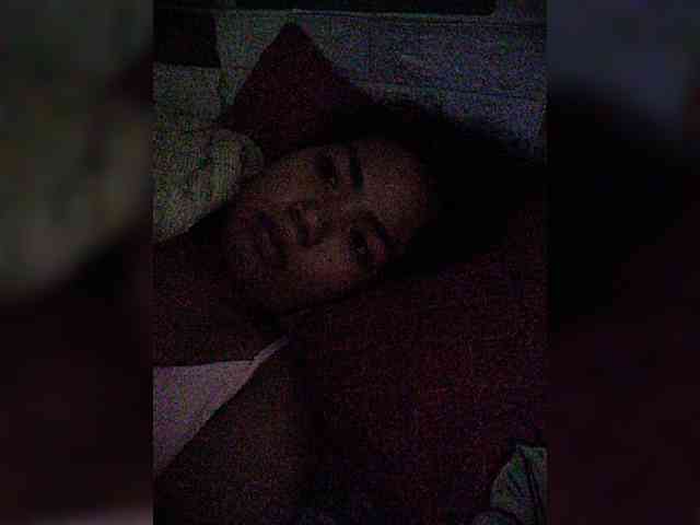 Model: hornylittleprincess69