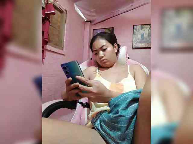 hornylittleprincess69