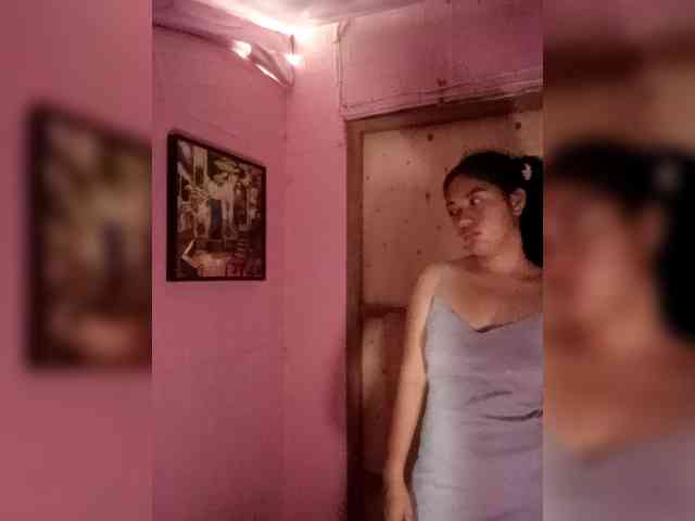 hornylittleprincess69 webcam