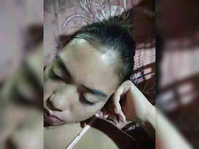 hornylittleprincess69 webcam