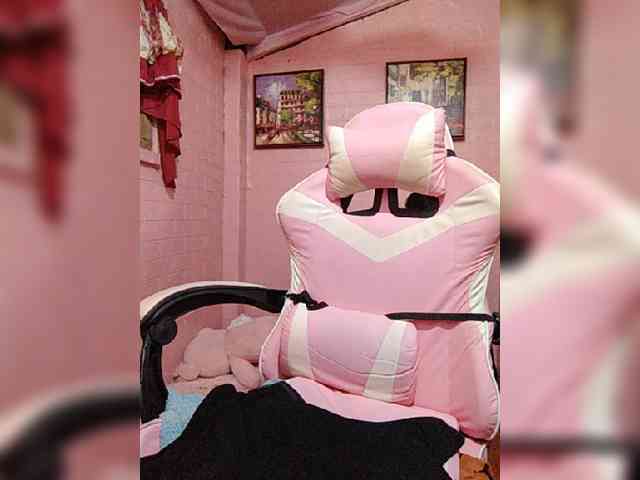 hornylittleprincess69 webcam