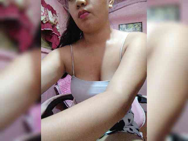 hornylittleprincess69