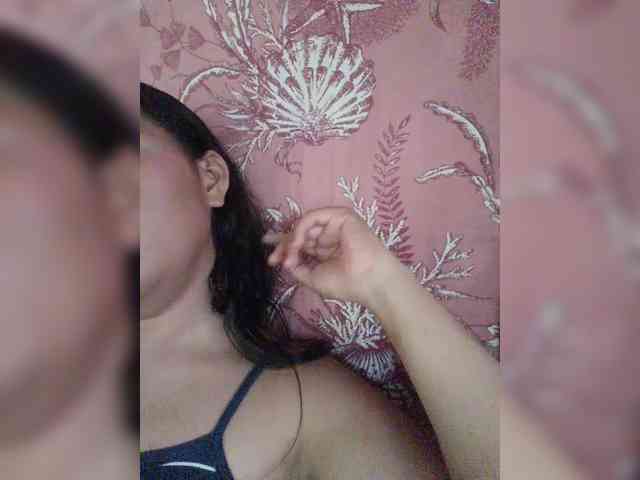 hornylittleprincess69 webcam