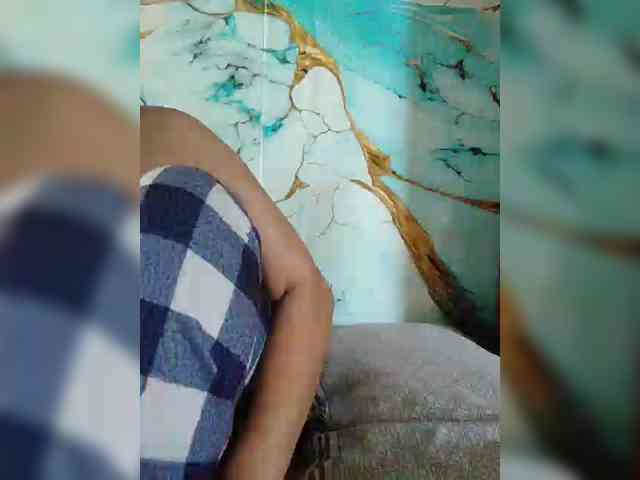 hornylittleprincess69