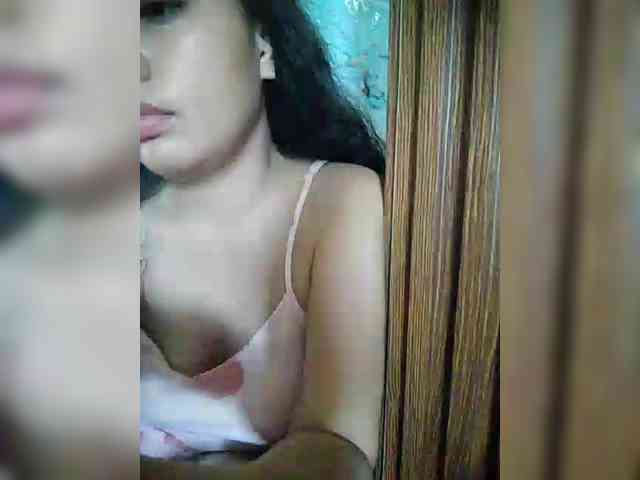 hornylittleprincess69 webcam