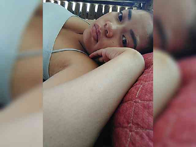 hornylittleprincess69 webcam