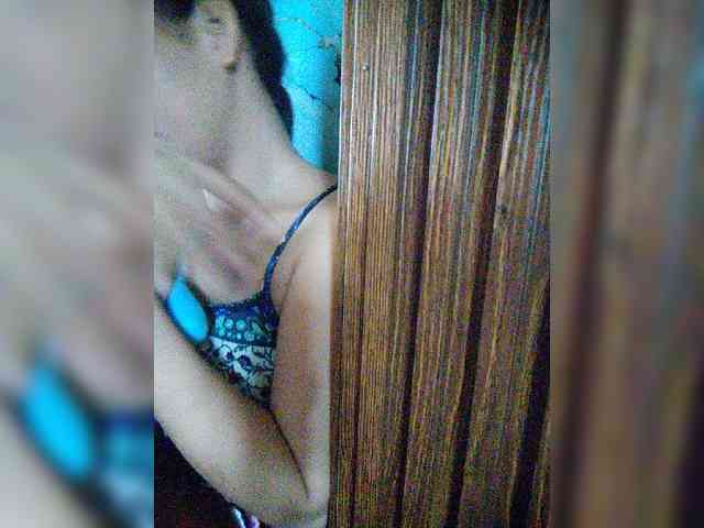 hornylittleprincess69 webcam