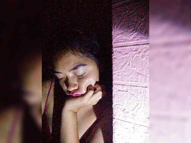 hornylittleprincess69 webcam