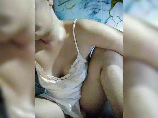 hornylittleprincess69 webcam