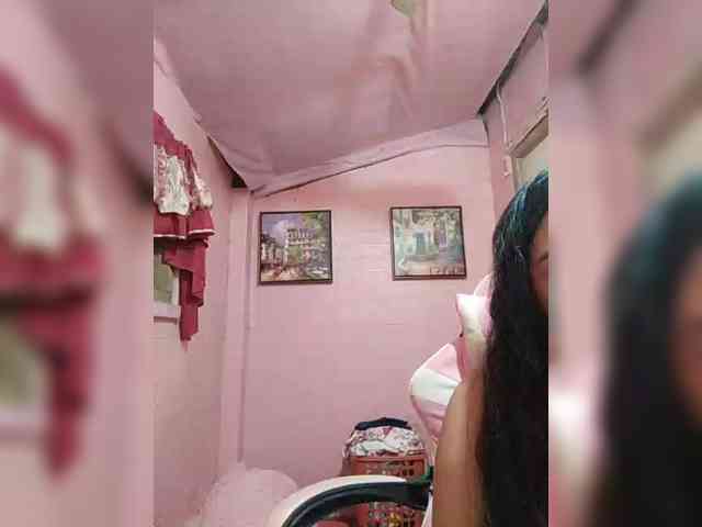 hornylittleprincess69