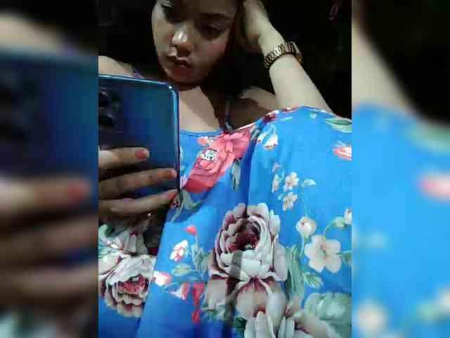 hornylittleprincess69 webcam