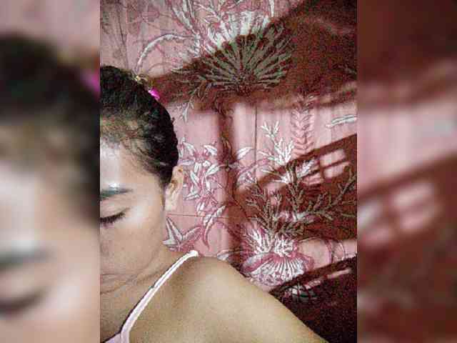 hornylittleprincess69 webcam