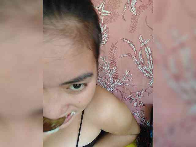 hornylittleprincess69 webcam