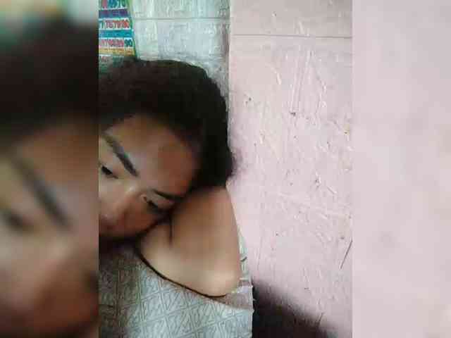 hornylittleprincess69