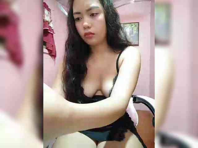 hornylittleprincess69