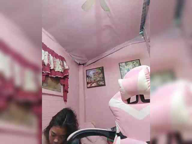 hornylittleprincess69 webcam