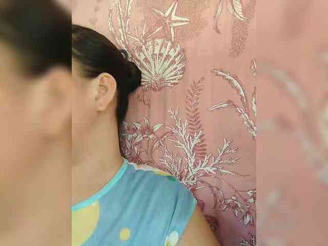 hornylittleprincess69 webcam