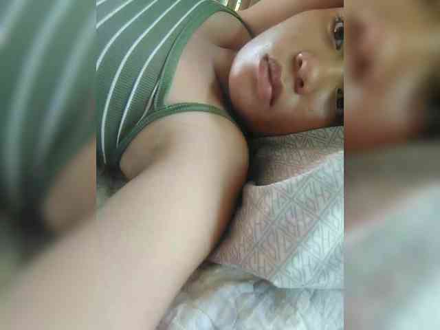 hornylittleprincess69 webcam