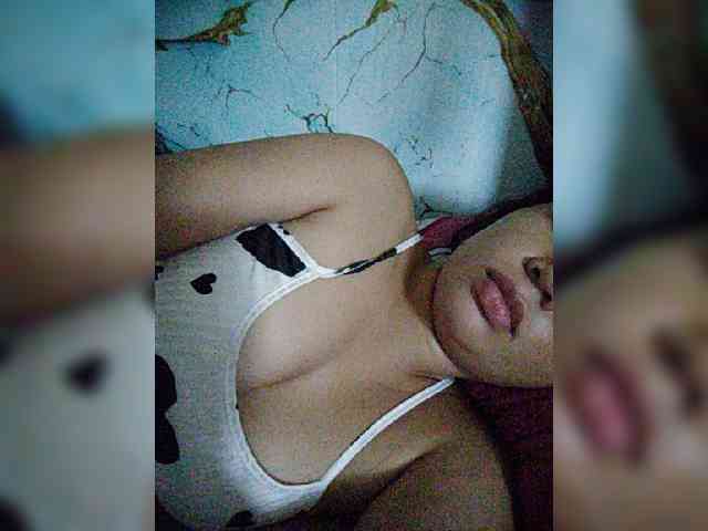 hornylittleprincess69 webcam