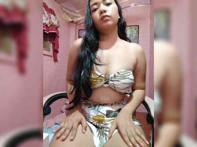 hornylittleprincess69