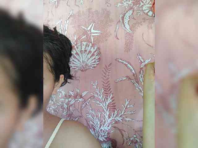 hornylittleprincess69 webcam