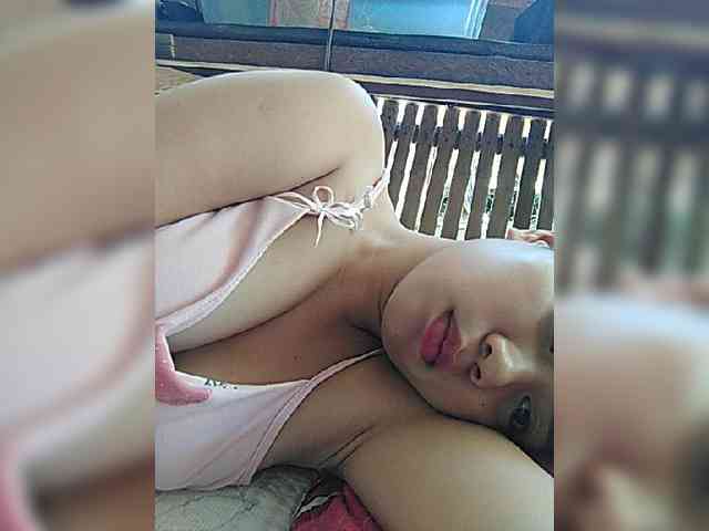 hornylittleprincess69 webcam