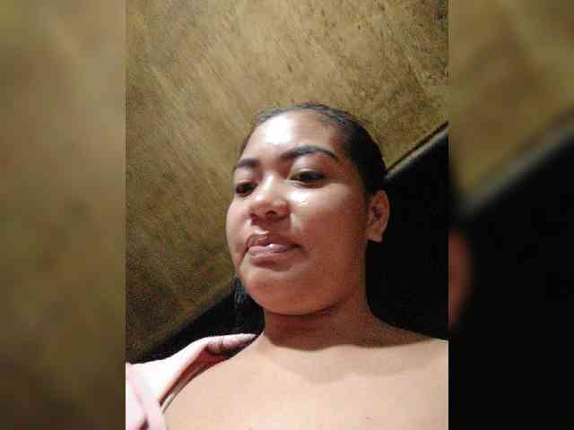 hornylittleprincess69 webcam