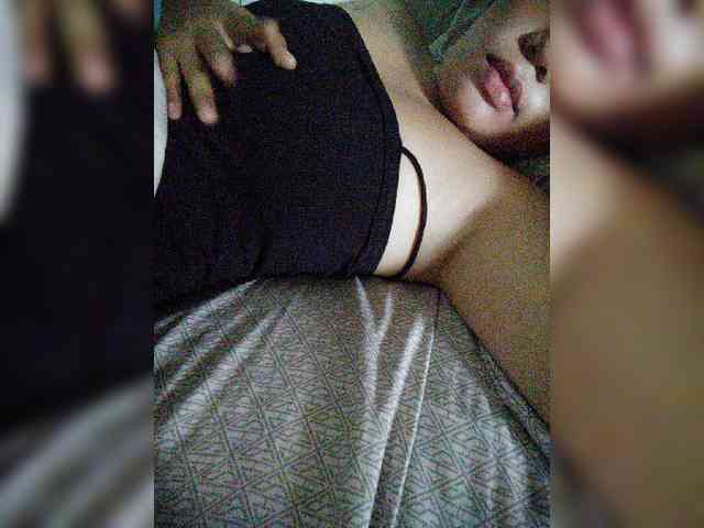 hornylittleprincess69 webcam
