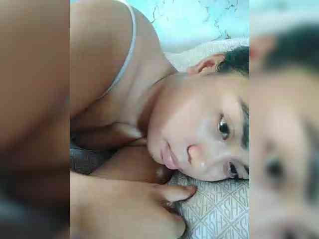 hornylittleprincess69 webcam