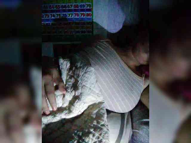 hornylittleprincess69 webcam
