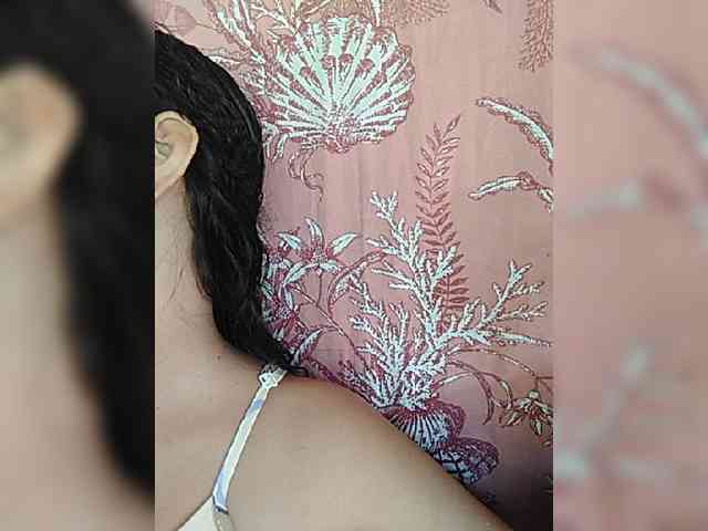hornylittleprincess69