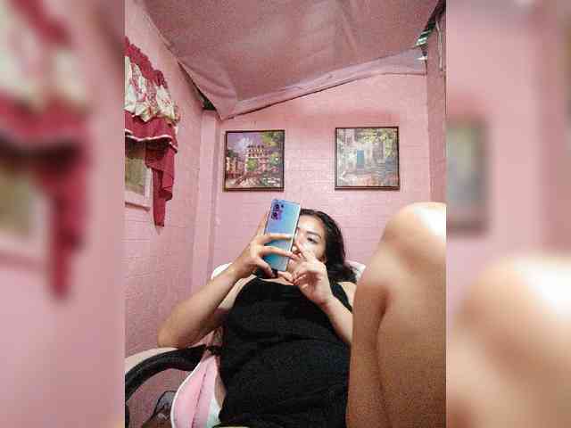 hornylittleprincess69 webcam