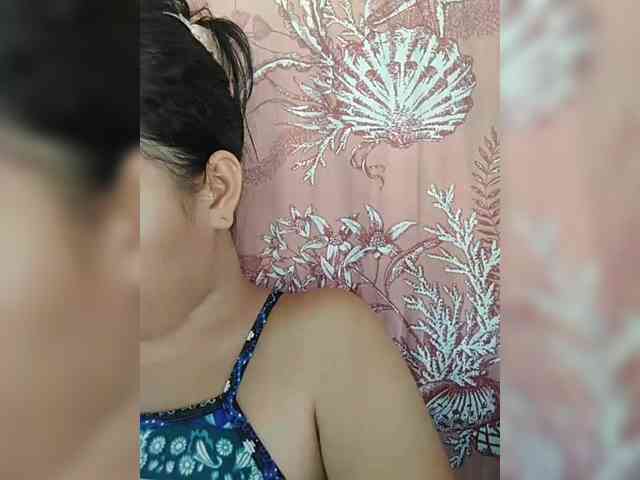 hornylittleprincess69 webcam