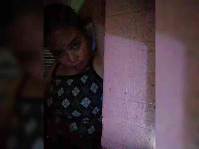 hornylittleprincess69 webcam