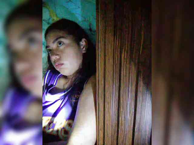 hornylittleprincess69 webcam