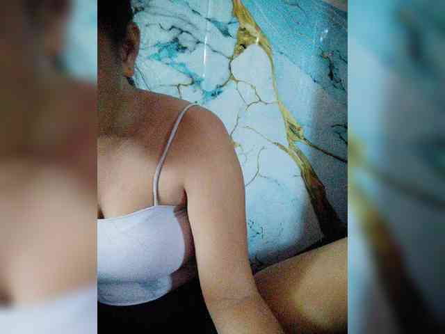 hornylittleprincess69 webcam