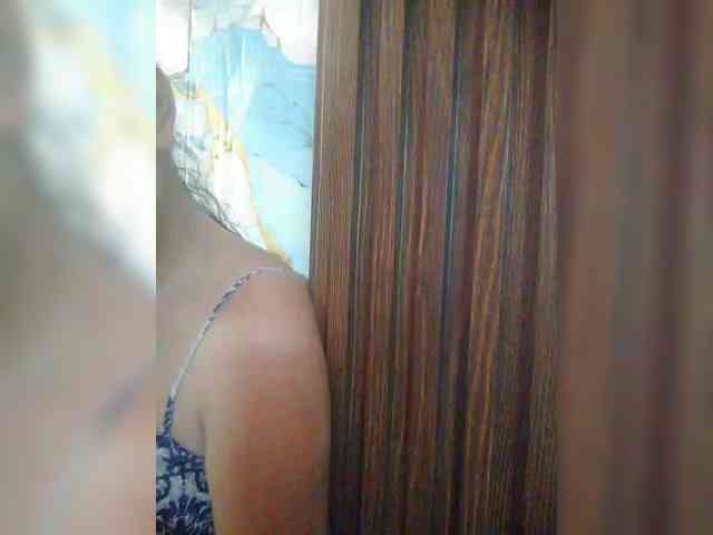 hornylittleprincess69