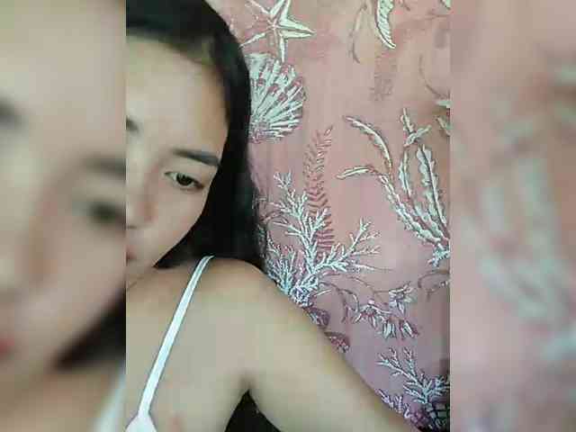 hornylittleprincess69 webcam