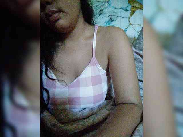 hornylittleprincess69 webcam