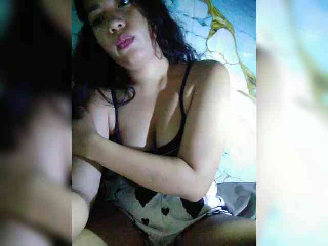 hornylittleprincess69 webcam