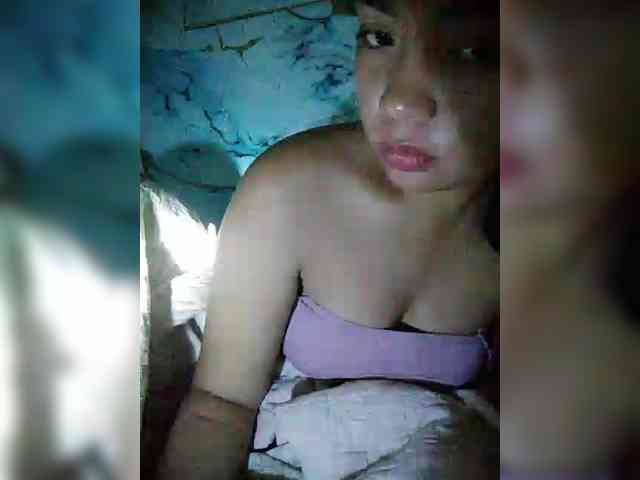 hornylittleprincess69 webcam