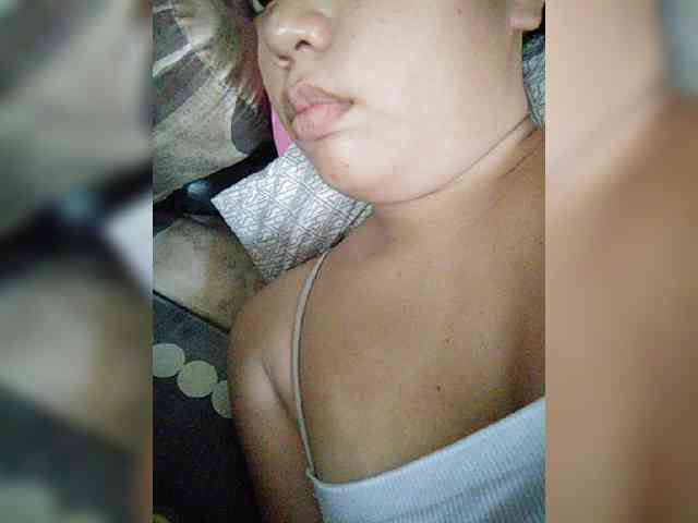 hornylittleprincess69 webcam
