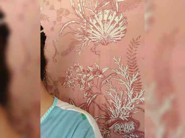 hornylittleprincess69