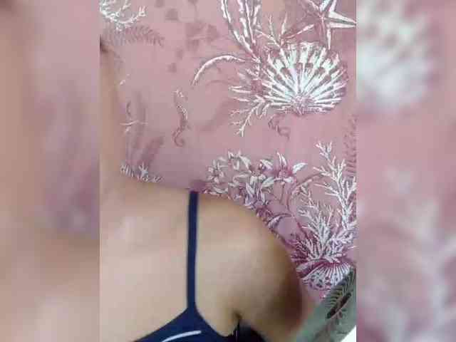 hornylittleprincess69 webcam