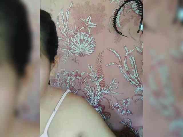 hornylittleprincess69 webcam