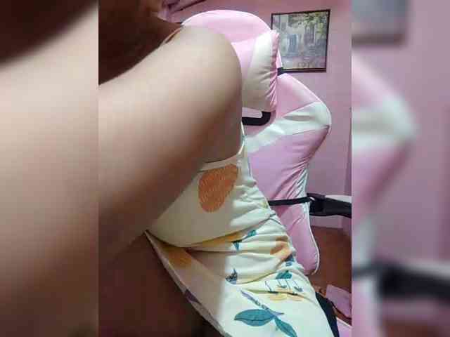 hornylittleprincess69 webcam