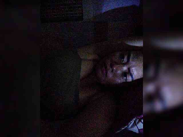hornylittleprincess69 webcam