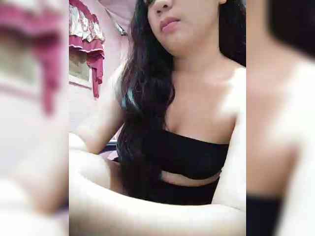 hornylittleprincess69