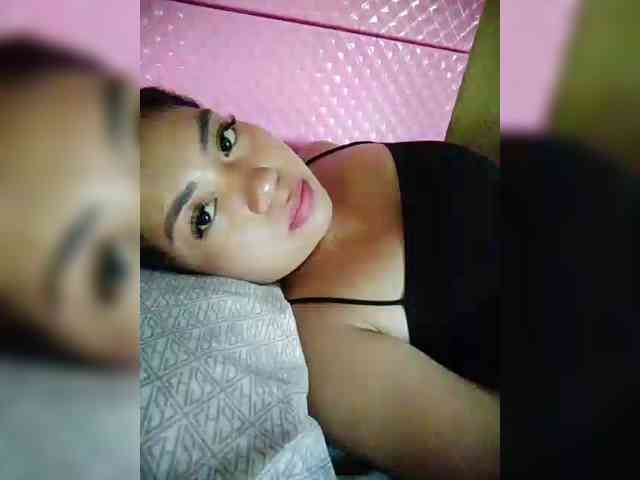 hornylittleprincess69 webcam